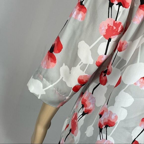 DKNYC Silver, Pink, and White Floral Blouse - Picture 9 of 13
